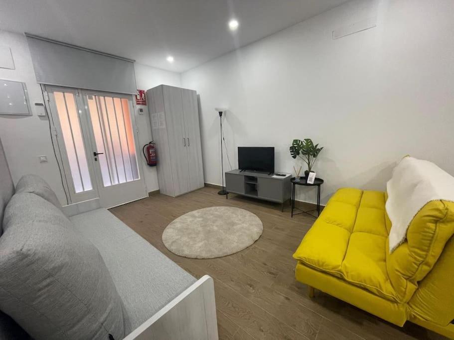Estudio En Palacio La Latina Мадрид Екстериор снимка