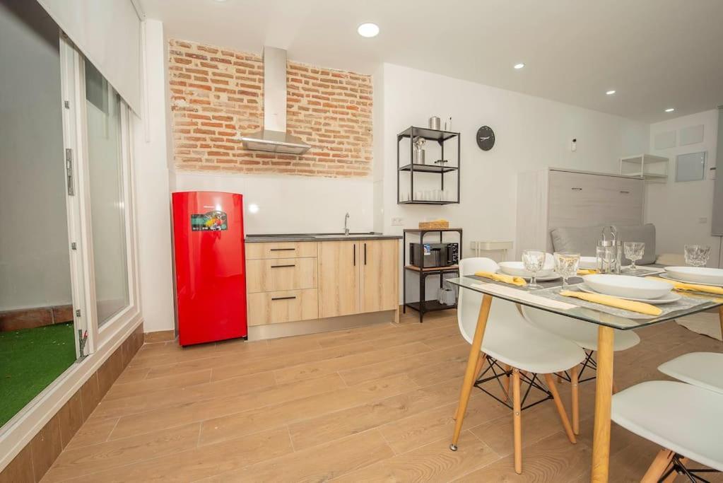 Estudio En Palacio La Latina Мадрид Екстериор снимка