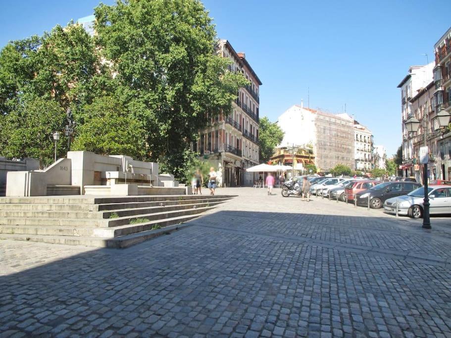Estudio En Palacio La Latina Мадрид Екстериор снимка