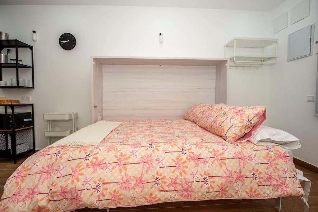 Estudio En Palacio La Latina Мадрид Екстериор снимка